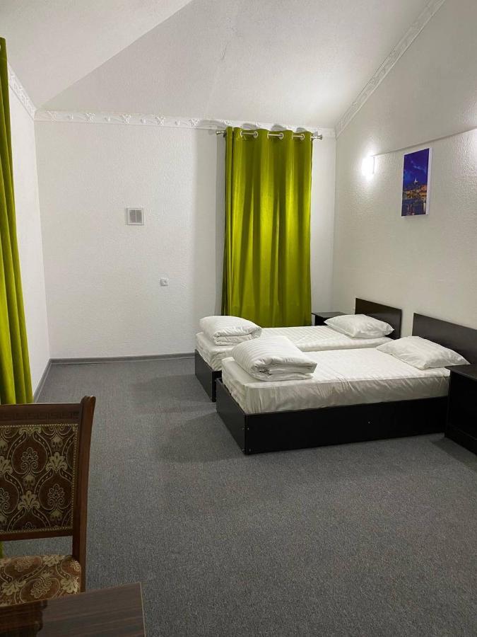 Green Apple Guest House ทาชเคนต์ ภายนอก รูปภาพ