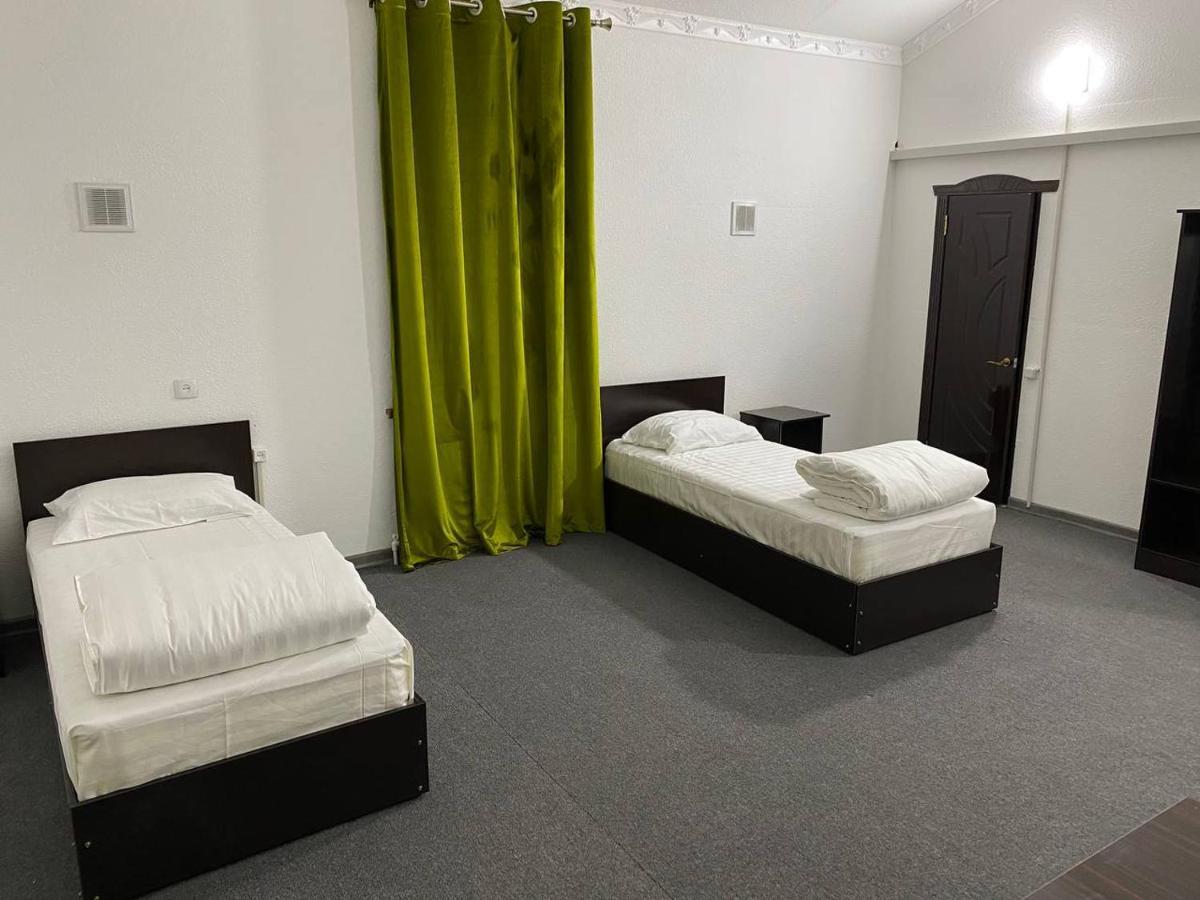 Green Apple Guest House ทาชเคนต์ ภายนอก รูปภาพ